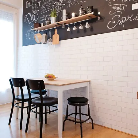 Uptown Mood Apartment