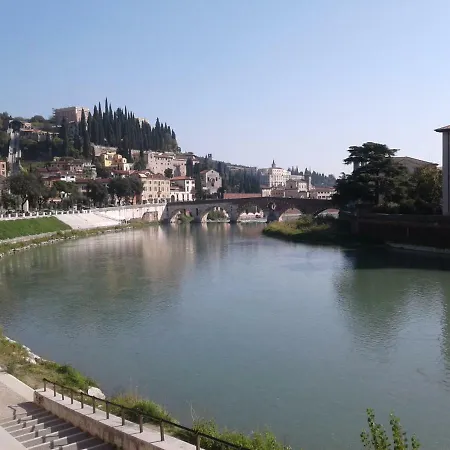 Uptown Mood * Verona